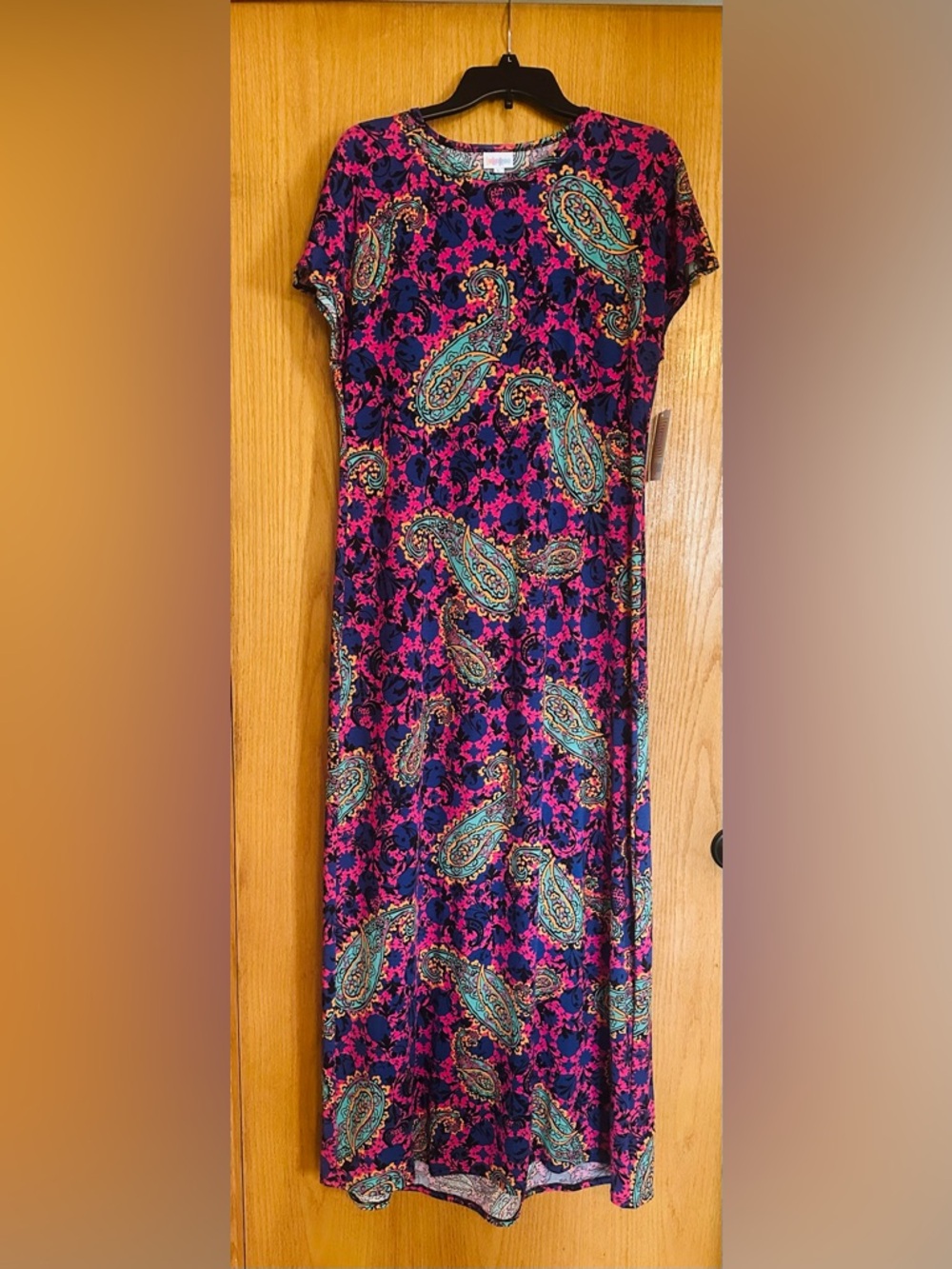 Women’s Magenta Paisley Short-Sleeve Maxi Dress